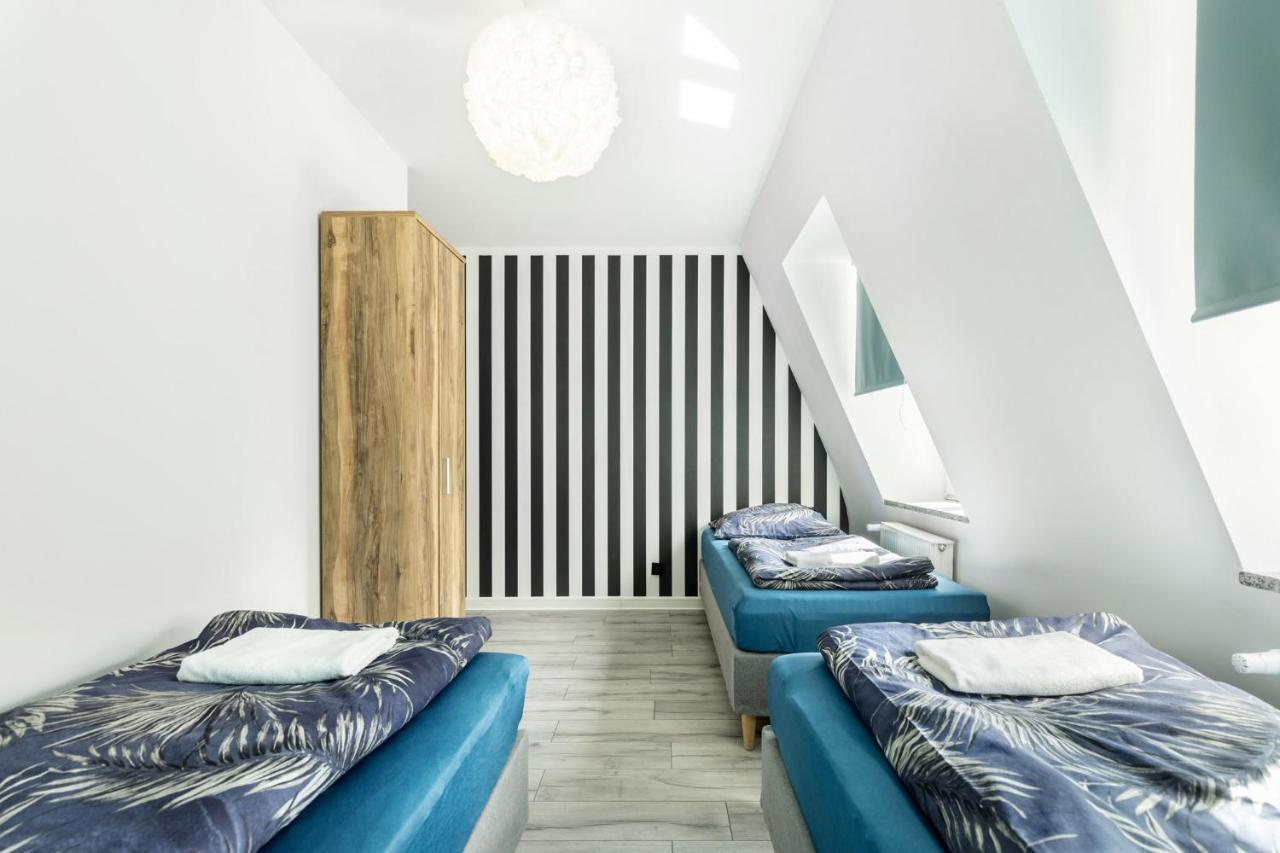 Vice City Hostel Вроцлав Екстер'єр фото
