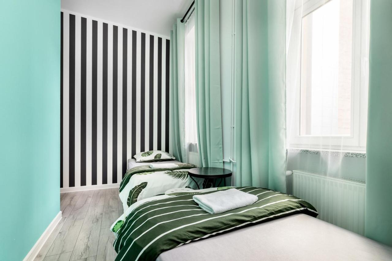 Vice City Hostel Вроцлав Екстер'єр фото